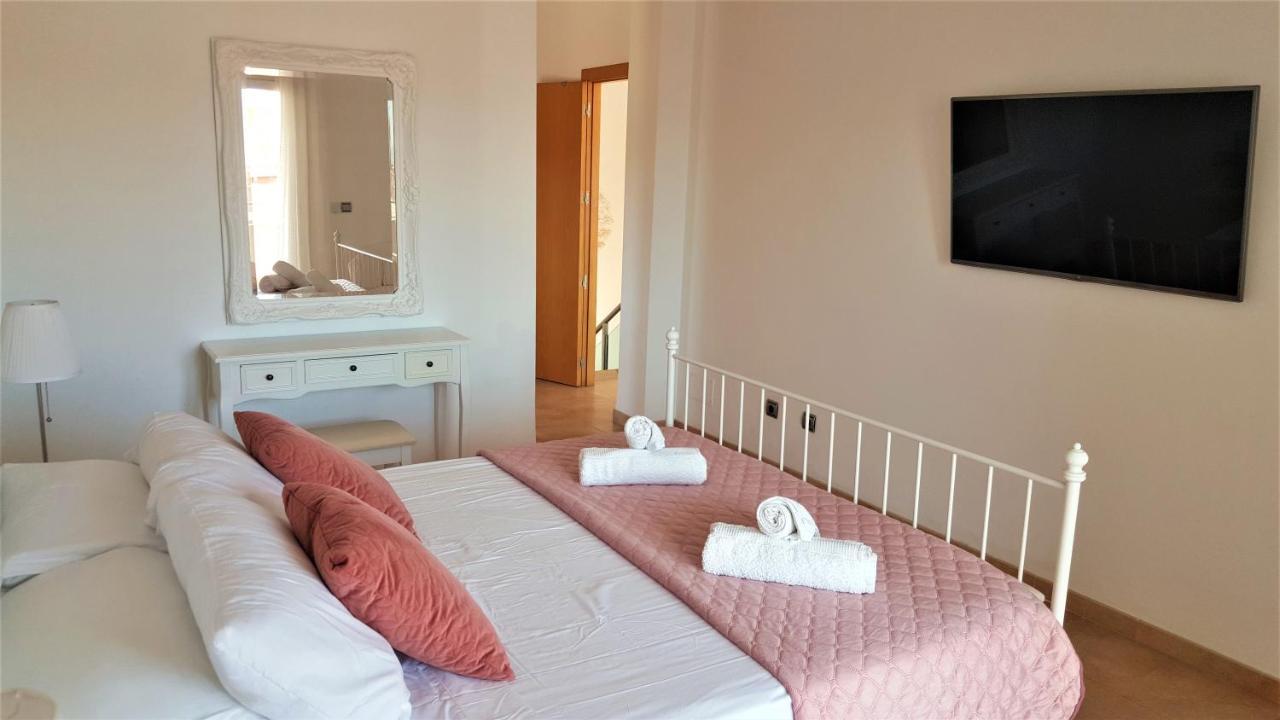 5 Bedrooms Private House 300M From Beach Roquetas de Mar Luaran gambar