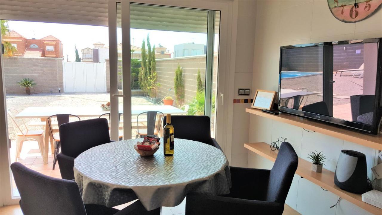 5 Bedrooms Private House 300M From Beach Roquetas de Mar Luaran gambar